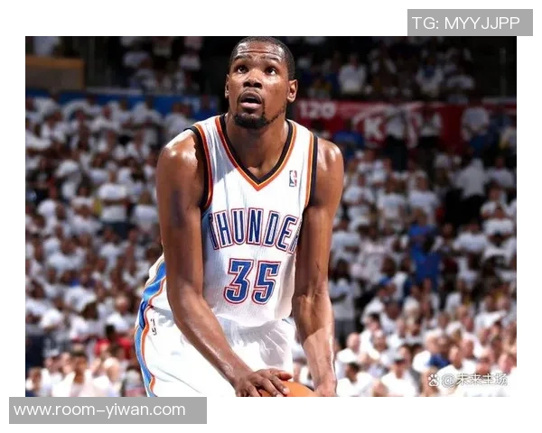 伊森谈杜兰特防守压力为球队创造更多进攻机会 伊森谈杜兰特防守压力为球队创造更多进攻机会