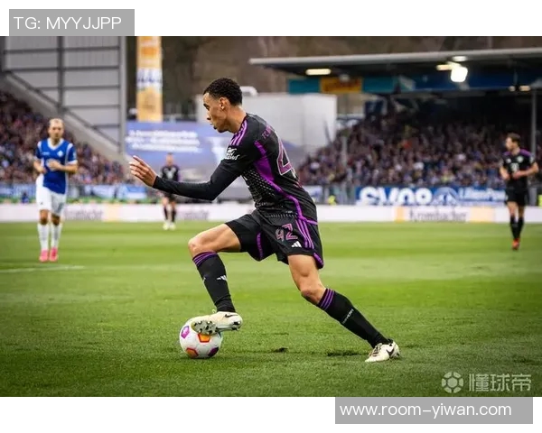 弗罗因德谈年轻球员个性化评估称赞查韦斯天赋出众 弗罗因德谈年轻球员个性化评估称赞查韦斯天赋出众